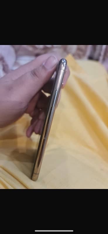 iphone 11 pro rose gold colour 4