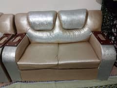 06 Seater Sofa seat, slightly used,looks like a brand new