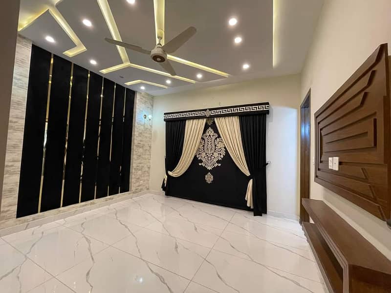 Luxurious Designer 10 Marla Brand New House For Sale In Bahria Town Lahore 16