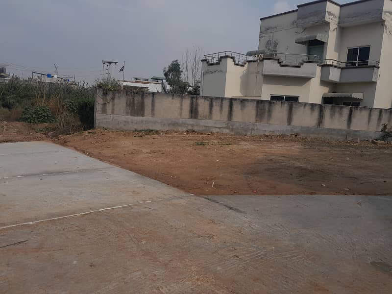 7 marla Plot for sale in new lalazar near foundation university lane 5 1