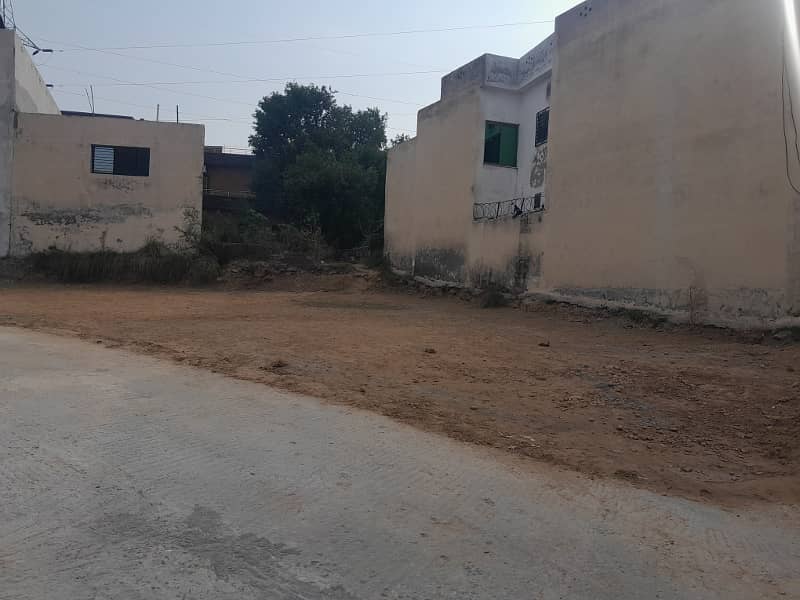 7 marla Plot for sale in new lalazar near foundation university lane 5 10