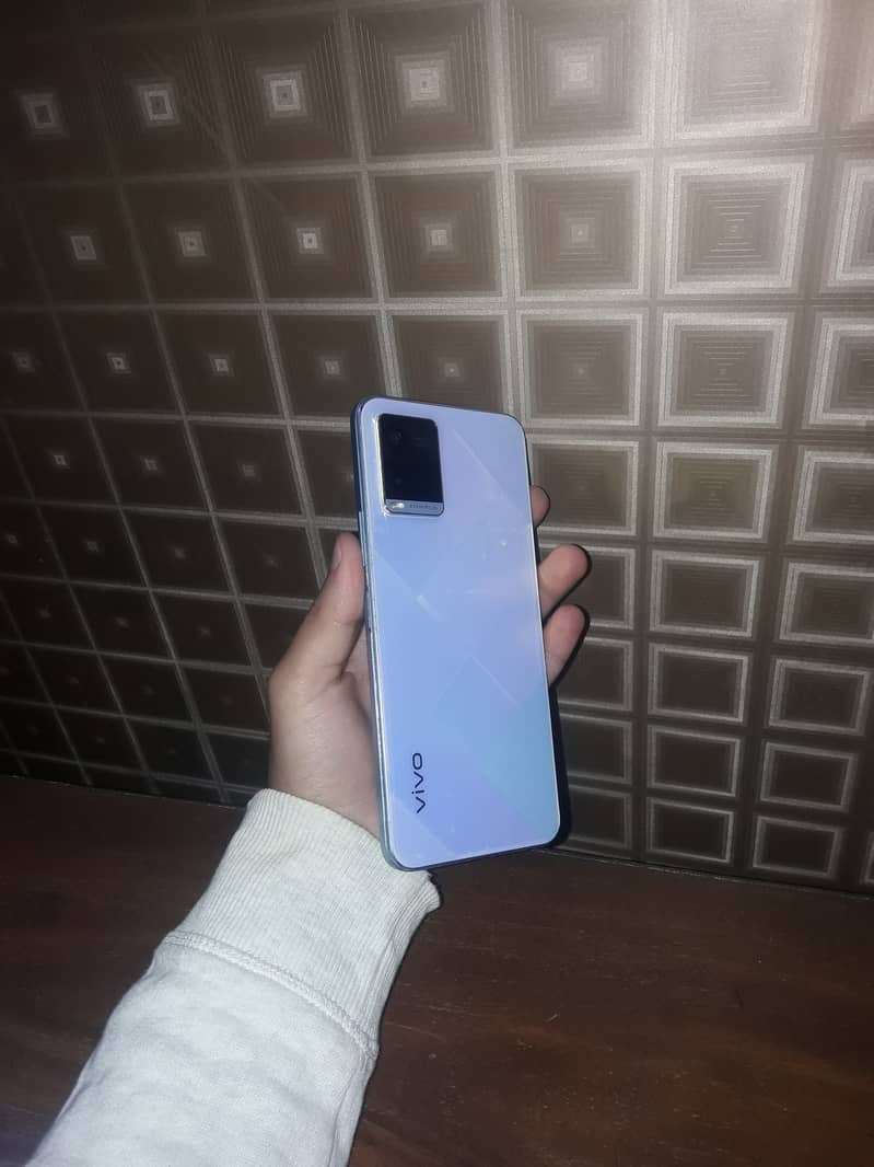 Vivo y21 Phone with box and charger 1