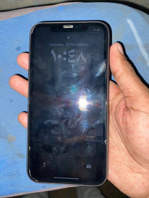 iphone 11 jv with box 10 by 10 hai 2