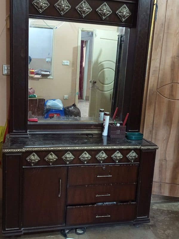 Furniture in good condition 2