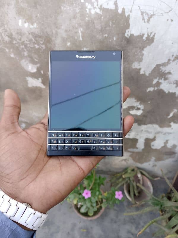 blackberry passport contact 03282973951 0