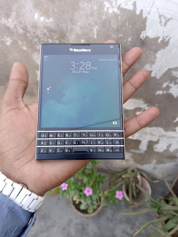 blackberry passport contact 03282973951 1