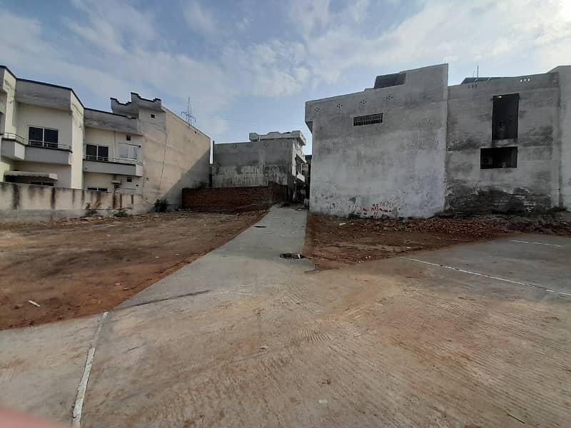 5 Marla Plot For Sale On Ideal location near foundation university new lalazr Lane 5 2