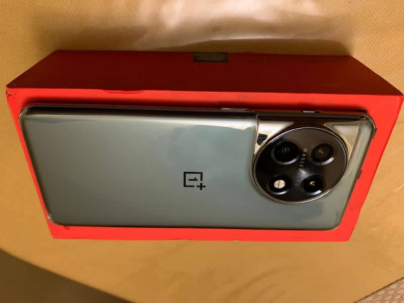 One Plus 11, Complete Box (Just like New) 4