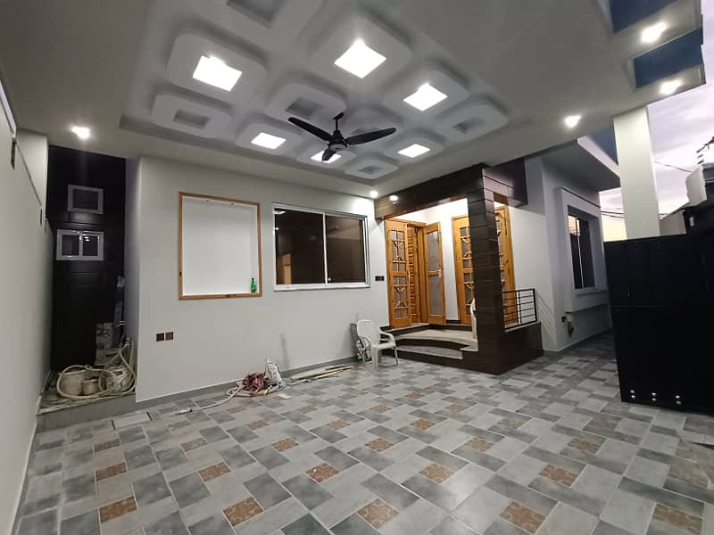 Double Storey House For Sale Location Habibullah Colony 30