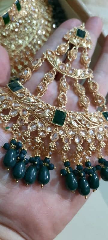 lehenga & jewelry 11