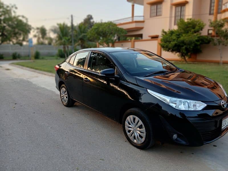 Toyota Yaris 2023 GLI CVT 1.3 3