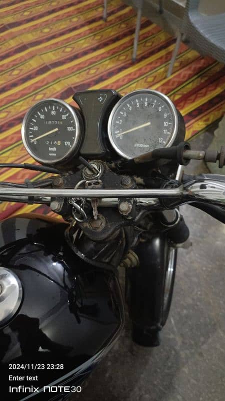 Suzuki GS 150 3