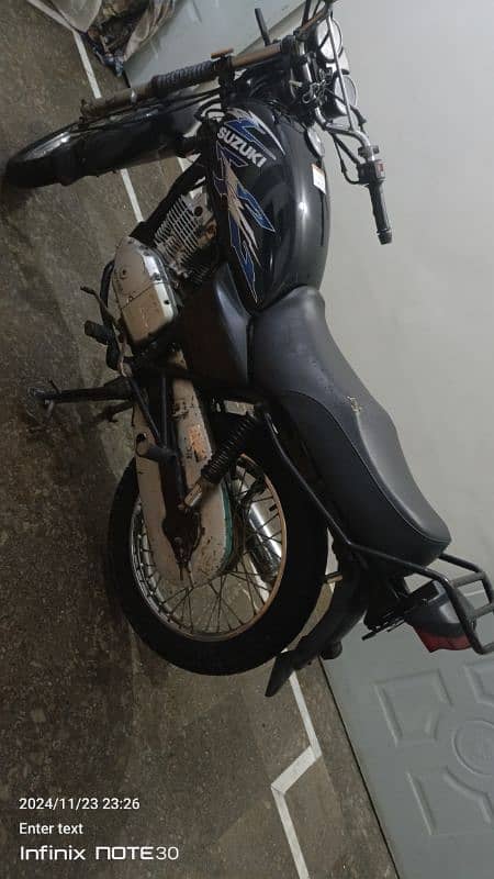 Suzuki GS 150 15