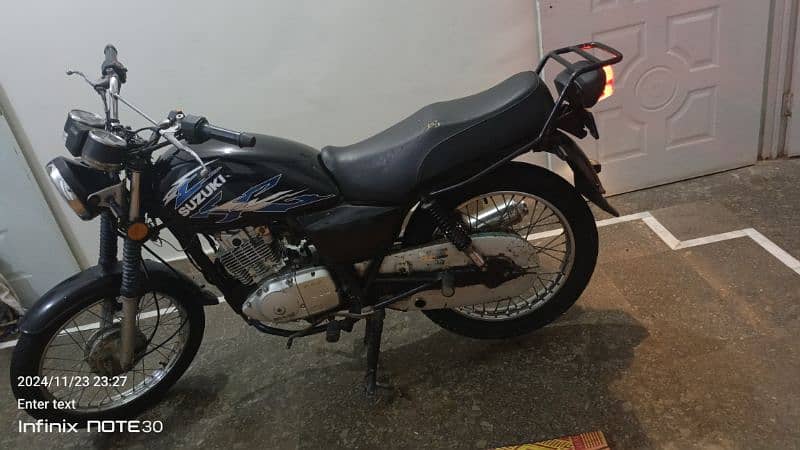 Suzuki GS 150 16