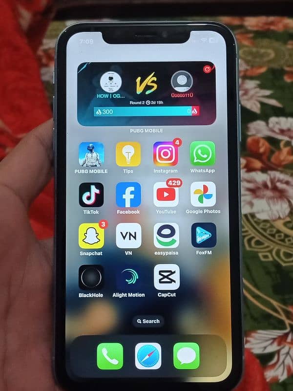 iphone XR   64gb 0