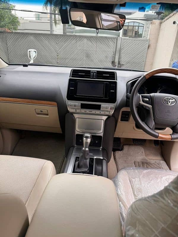 Toyota Prado 2019 10