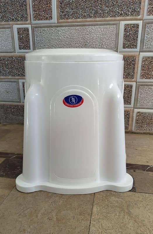 portable commode chairs / portable toilet seat / plastic commode 3