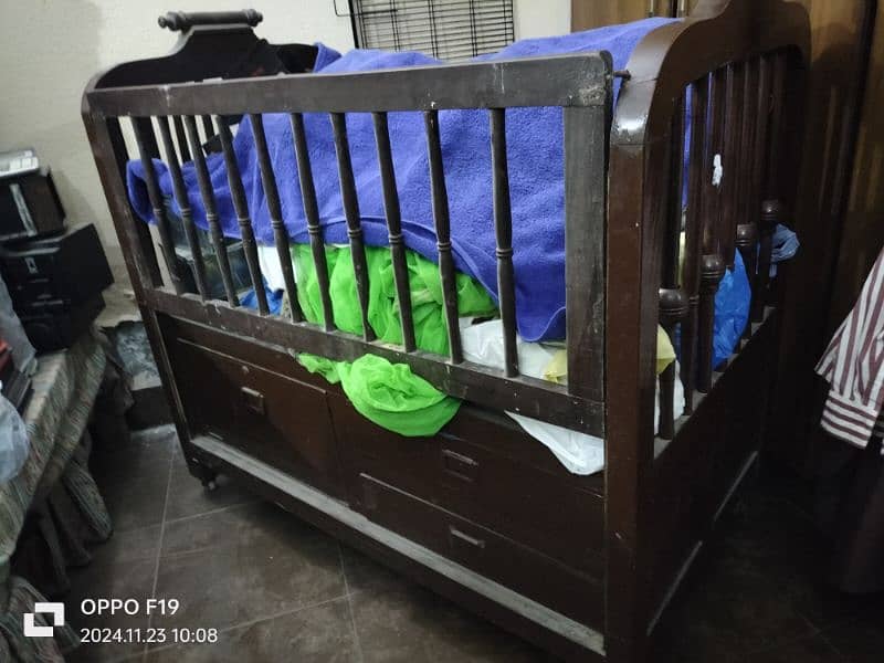 Baby cot in good condition 0