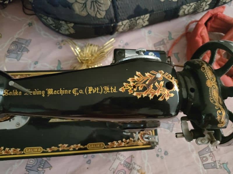 salika sewing machine condition 10/ 10 2