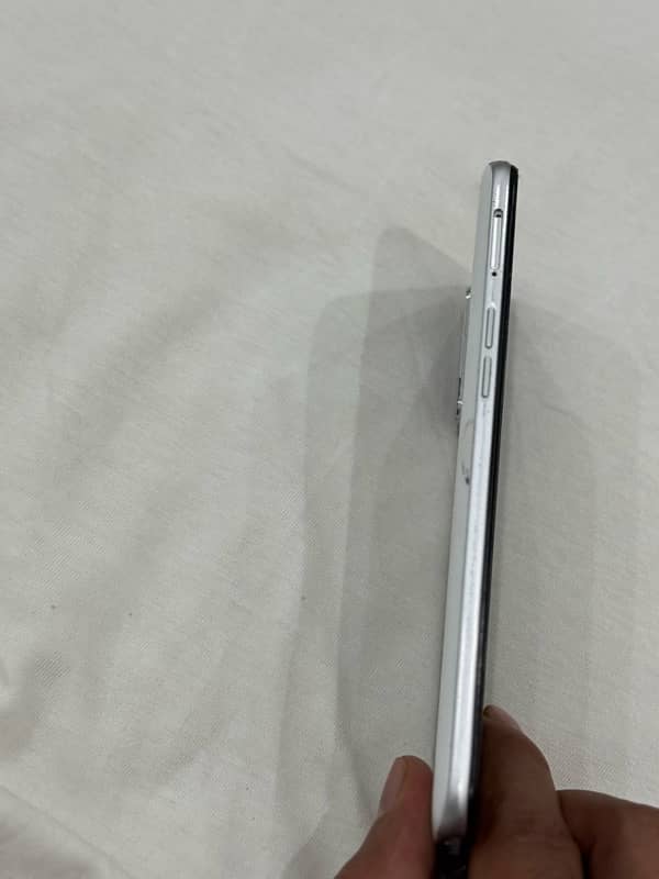 Realme 6i 3