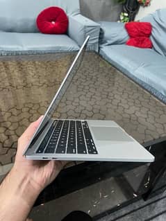 Macbook pro M1 2020 8gb/512gb 13.3 inch