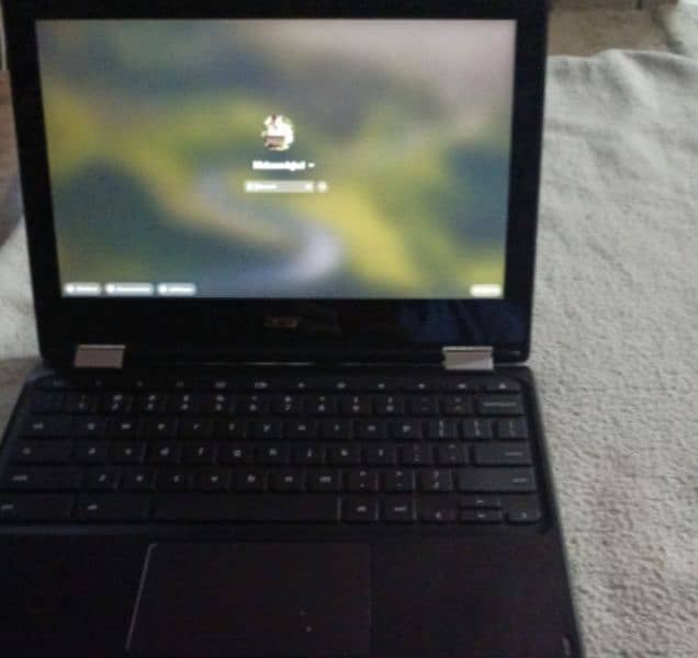 acer laptop for sale 16GB storage 4GB ram model 500c 1