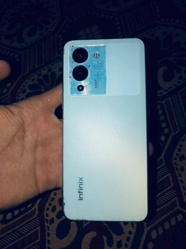 infinix note 12 with box and orignal charger 0