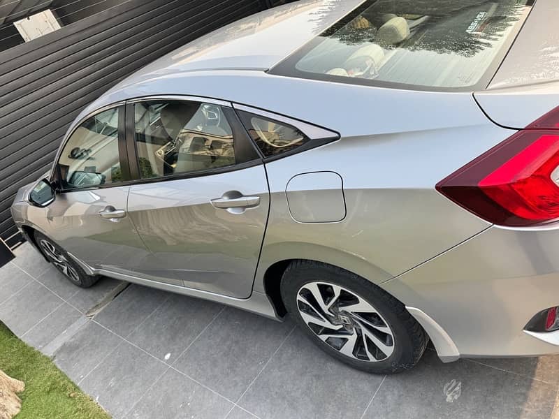 Honda Civic Standard 2017 6