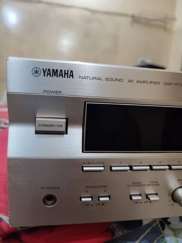 Amplifier Yamaha R-795a 8