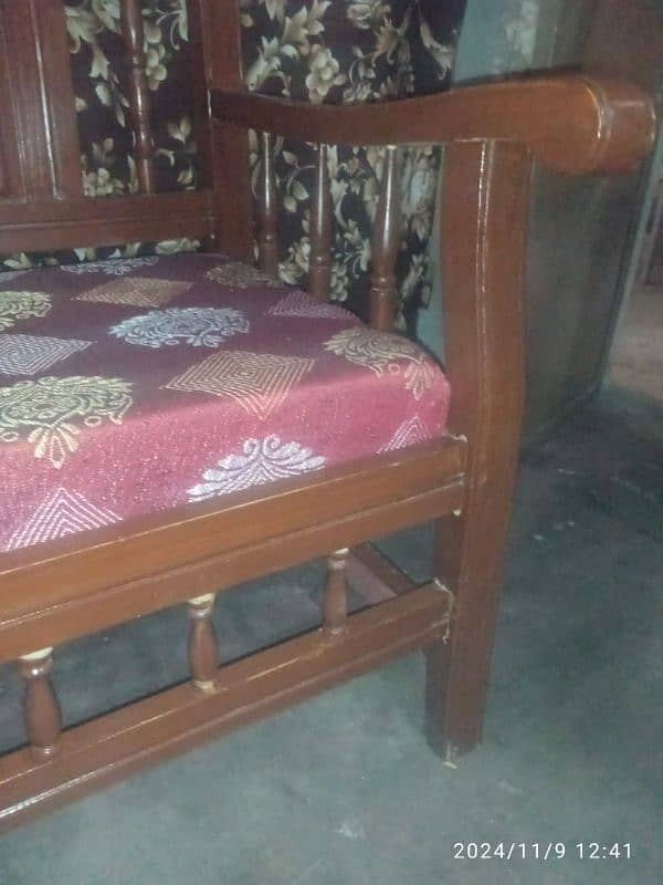 Double Chair Sifa,s / 1 Tabel Maiz  15.000 Ph. No 03057506212 2