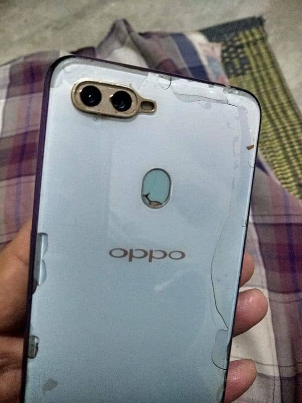 Oppo F9 pro (read add) Exchange possible 11