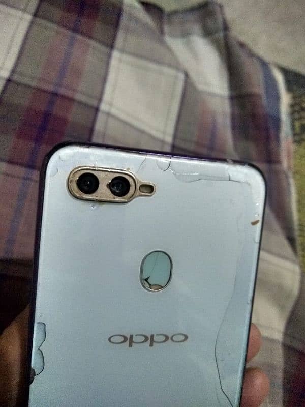 Oppo F9 pro (read add) Exchange possible 16