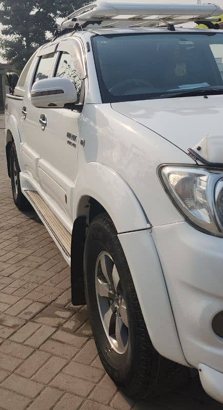 Toyota Hilux 2009 1