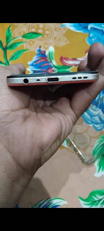 Oppo F17 8-128gb mint condition 3