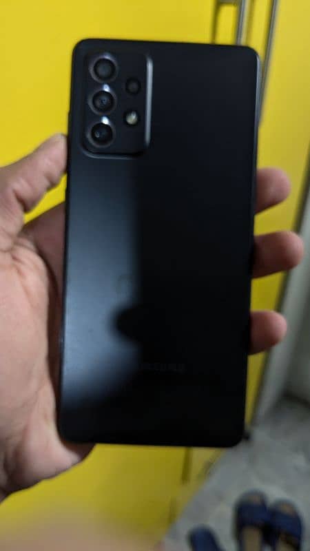 Samsung Galaxy A72 256GB 8GB PTA approved 8