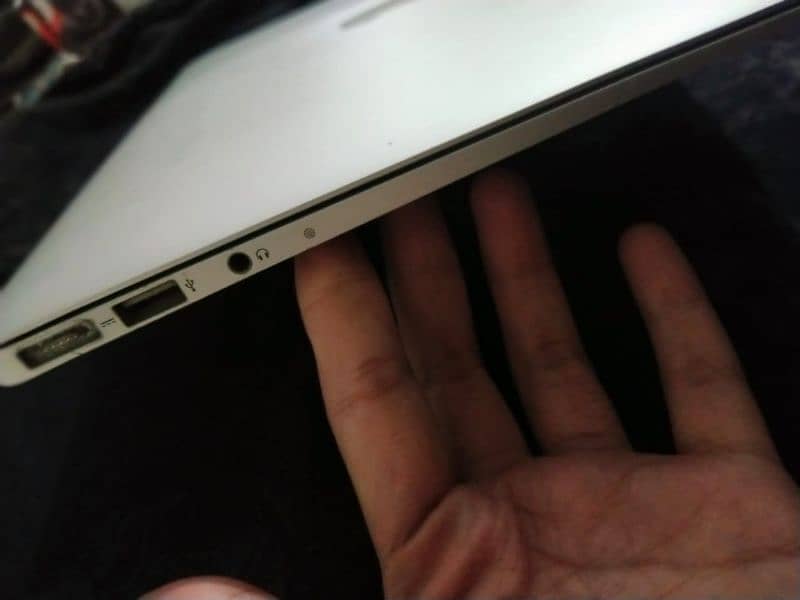 macbook air mid 2012 3