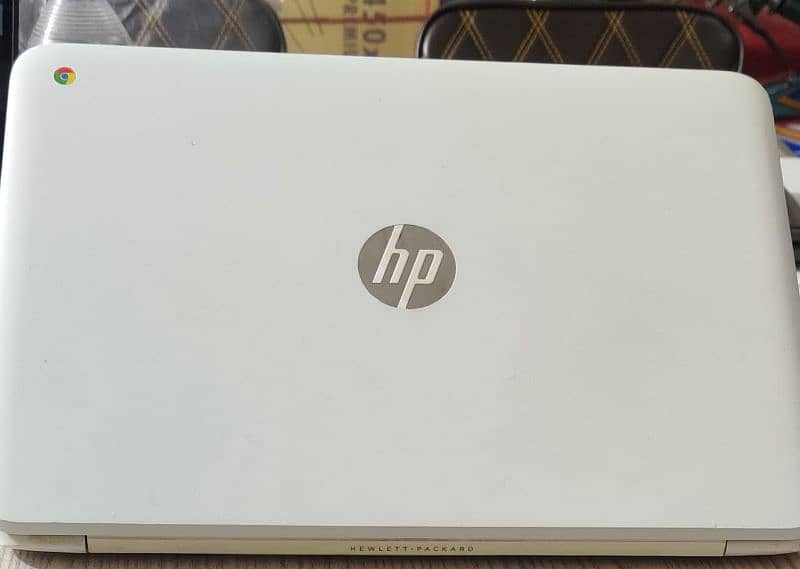 Hp 4gb 128gb chromebook 14 smb windows 10 3