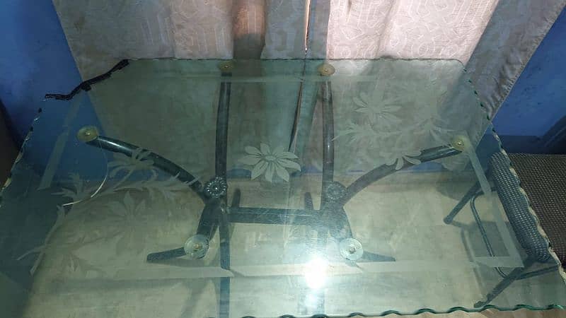 daining table urgent sale need cash 3