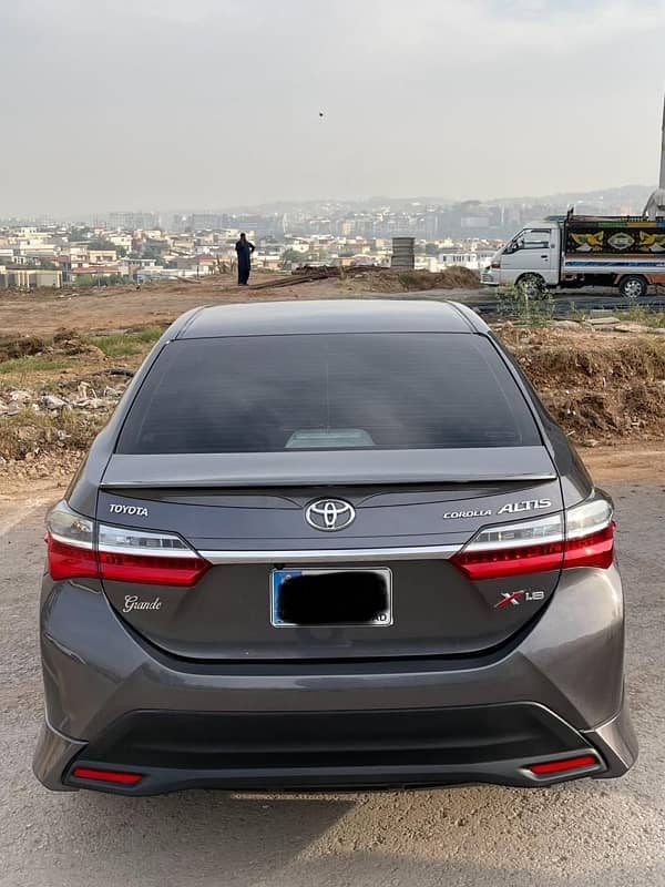 Toyota Altis Grande 2019 1