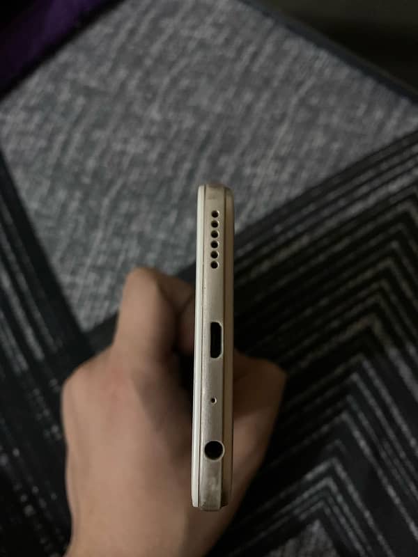 OPPO A57 3