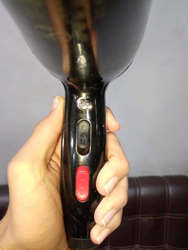 hair dryer 1