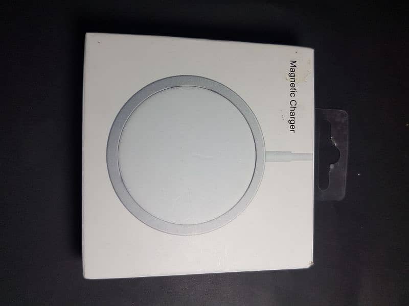 Magnetic wireless charger 15 watt  for iOS 0