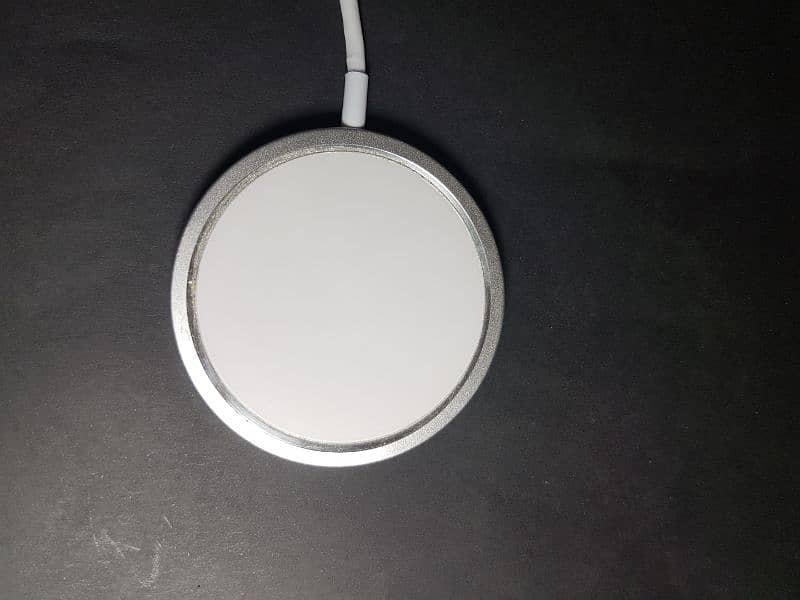 Magnetic wireless charger 15 watt  for iOS 2