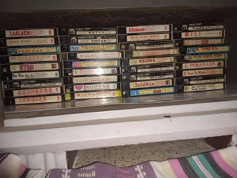 VHS CASSETTES 1