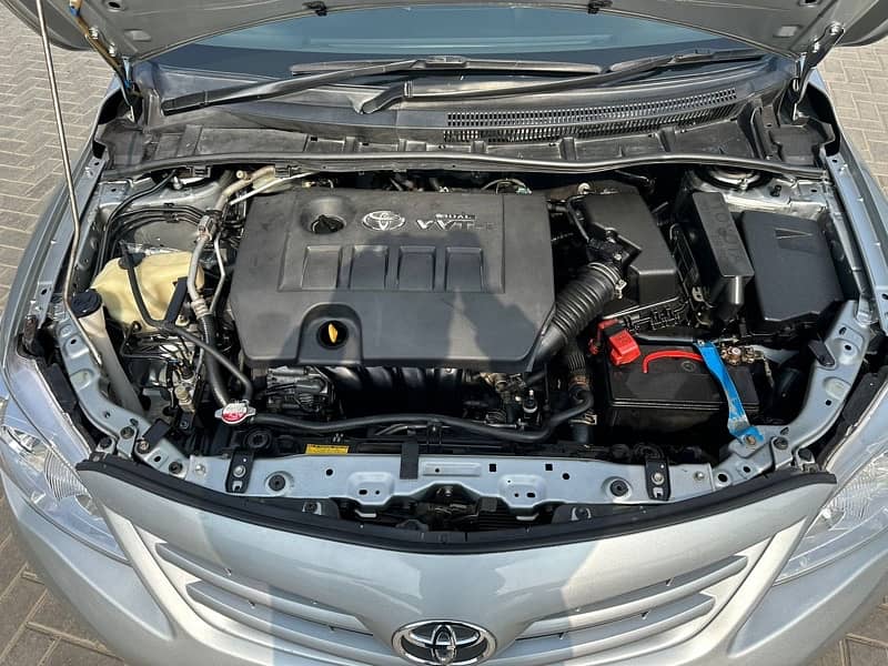 Toyota Corolla Altis SR 2011 7