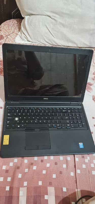 dell latitude 5550 0