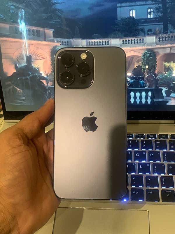 iPhone 14 Pro Max deep purple 0