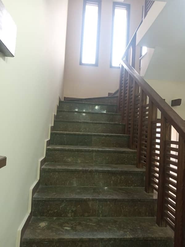 100 yards house for rent Dha phase 7 extension ayubi lanes 1+3 planing 9