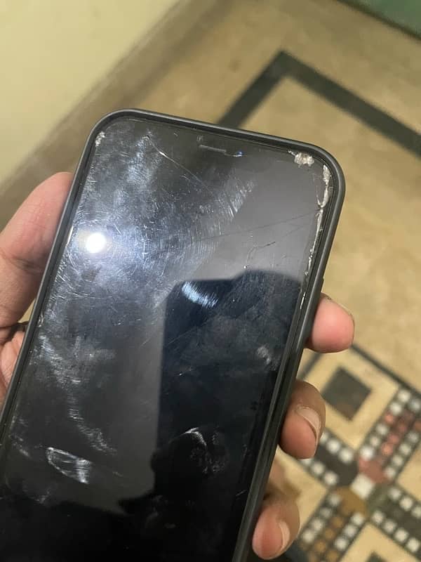 iPhone XR 03258060360 6