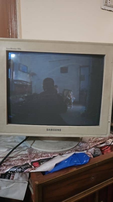 Samsung monitors and hrd drives etc 0